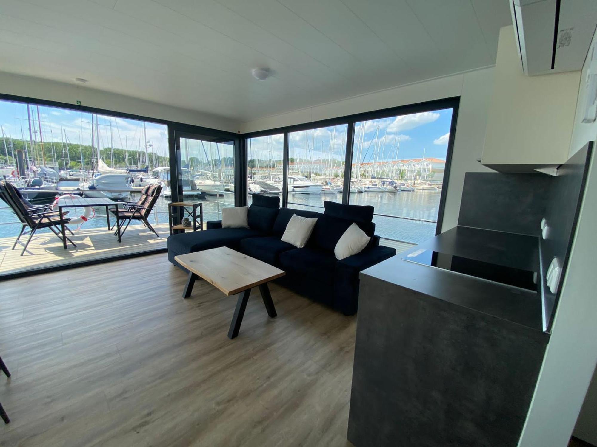 Urlaub Auf Dem Wasser Mit Einmaligen Ausblick - Well Hausboote Boltenhagen 10 المظهر الخارجي الصورة