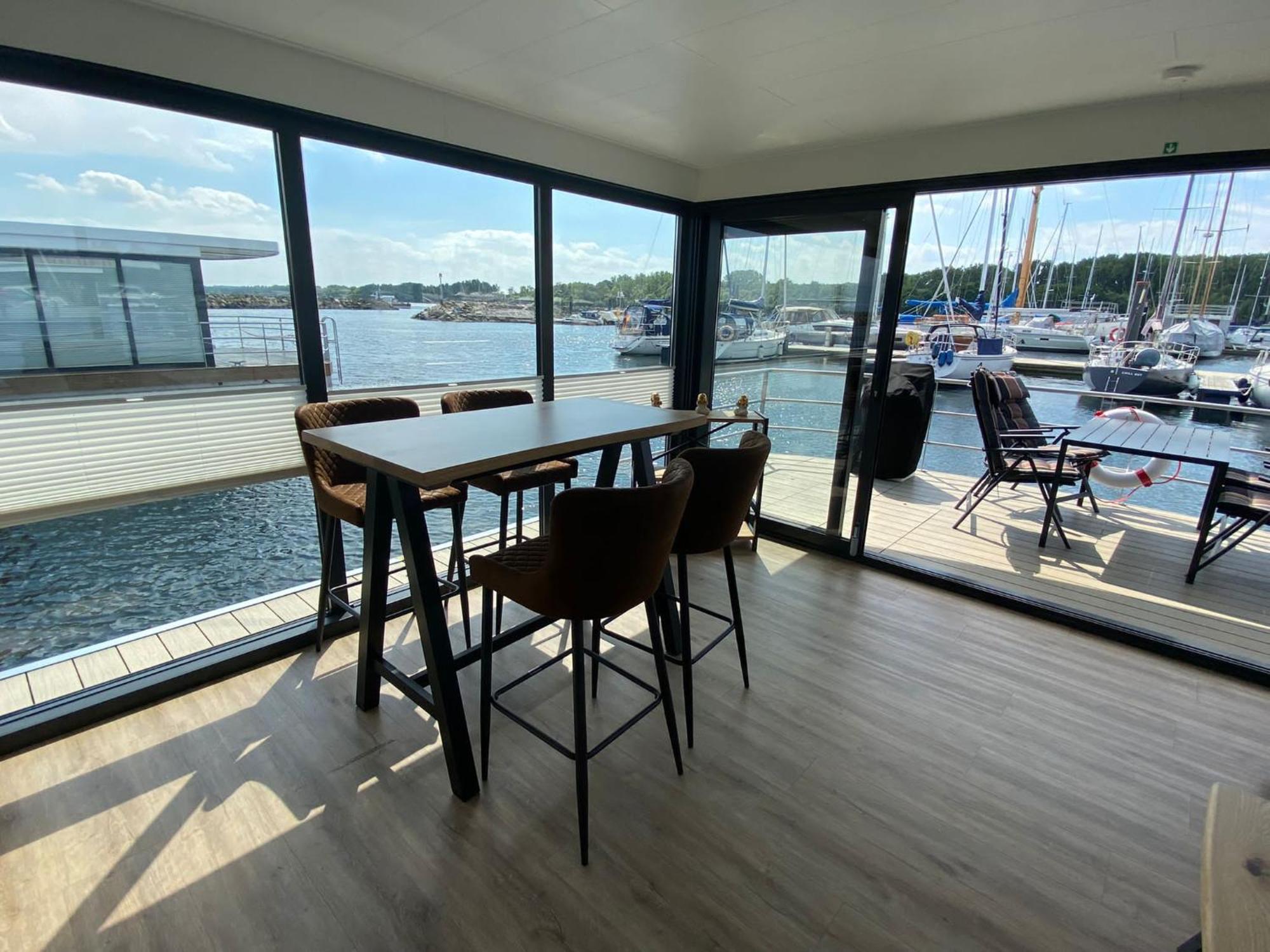 Urlaub Auf Dem Wasser Mit Einmaligen Ausblick - Well Hausboote Boltenhagen 10 المظهر الخارجي الصورة
